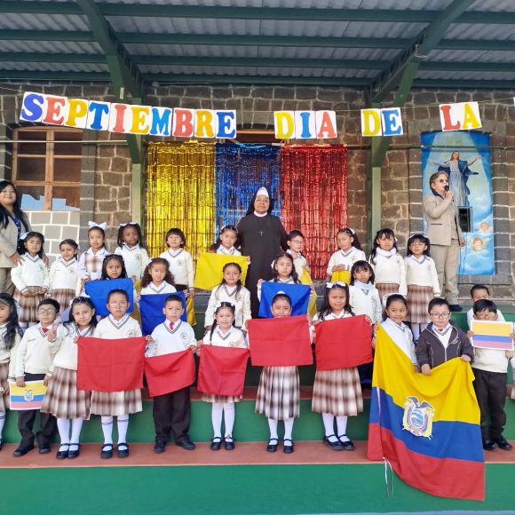 Minuto Cívico.                                                Día de la Bandera                          UEPSMA