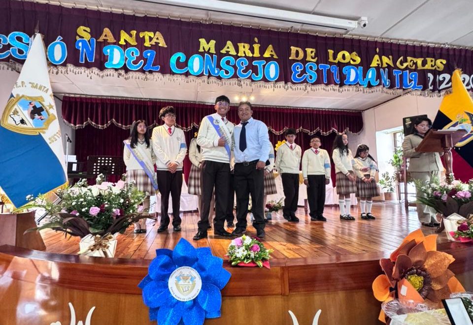 IMG-20251030-WA0102 Posesión del Consejo Estudiantil 2025 – 2026 UEPSMA